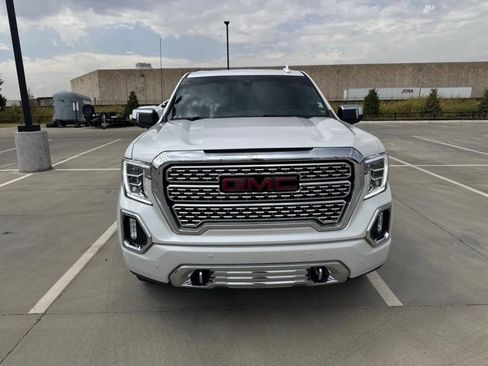 Used 2021 GMC Sierra 1500 Denali w/ Driver Alert Package II AWD/4WD image 2