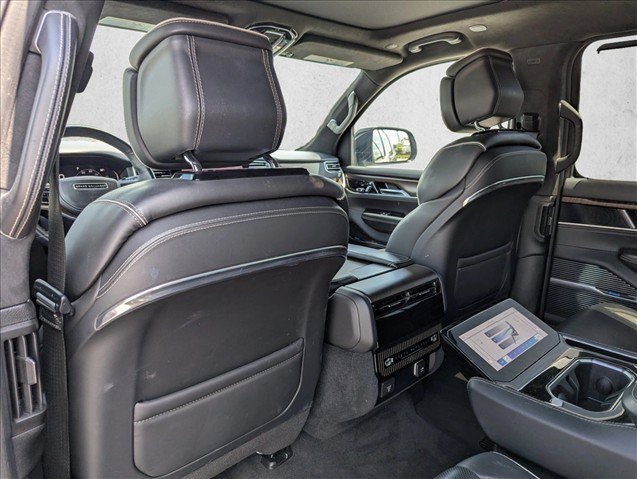 Used 2023 Jeep Grand Wagoneer L Series II AWD/4WD image 25