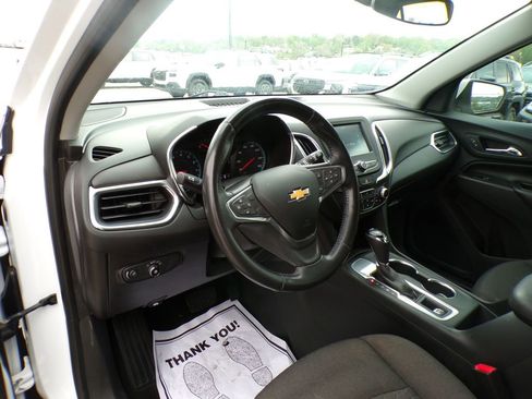 Used 2018 Chevrolet Equinox LT FWD image 11
