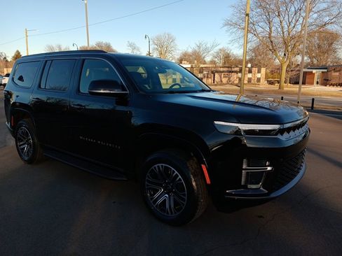 New 2026 Jeep Grand Wagoneer 4WD image 9