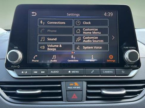 Certified 2025 Nissan Altima 2.5 S FWD image 23