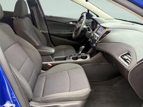 Used 2016 Chevrolet Cruze LT w/ Sun And Sound Package FWD image 23