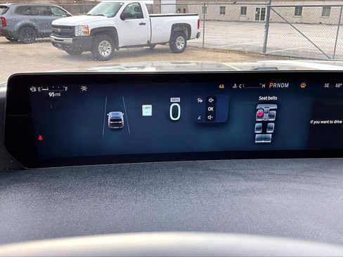 Used 2025 Ford Expedition Active image 25