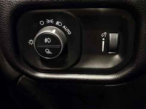 Used 2021 RAM 2500 Big Horn w/ Level 1 Equipment Group image 26