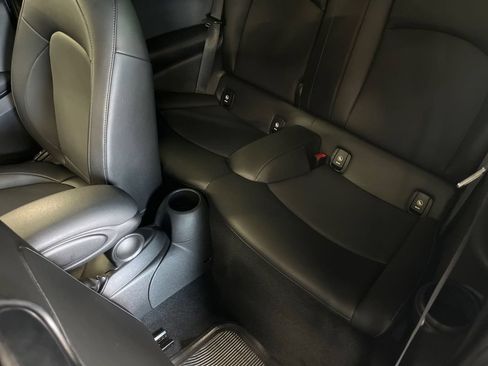 Used 2019 MINI Cooper 2-Door Hardtop FWD image 44