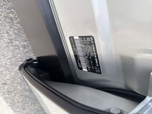 Used 2024 Mitsubishi Outlander SE Black Edition image 24