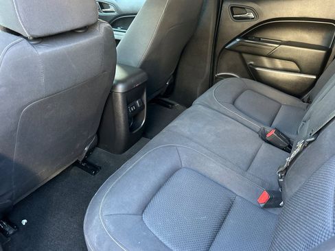 Used 2016 Chevrolet Colorado LT w/ LT Convenience Package image 14