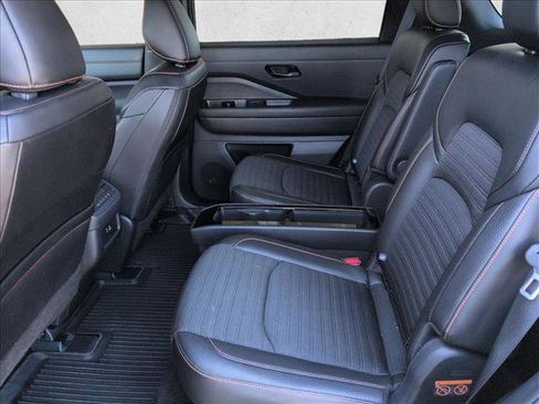 Used 2024 Nissan Pathfinder Rock Creek image 15