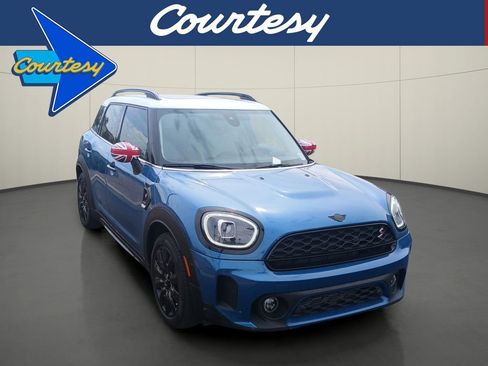 Used 2023 MINI Cooper Countryman S FWD image 1