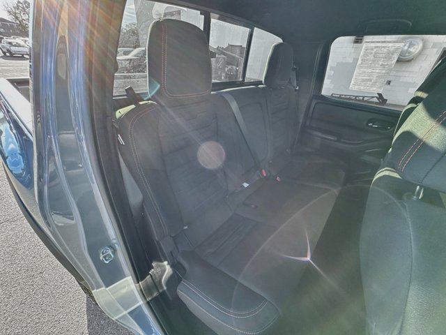 Used 2025 Nissan Frontier PRO-4X AWD/4WD image 20