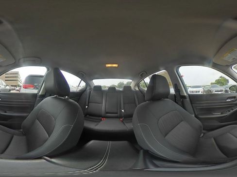 Used 2025 Nissan Altima 2.5 SV FWD image 42