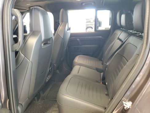 Certified 2025 Land Rover Defender 110 AWD/4WD image 27