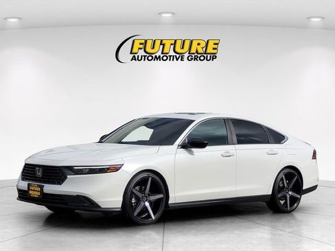 Used 2025 Honda Accord Sport image 5