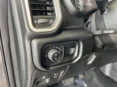 Used 2020 RAM 1500 Big Horn AWD/4WD image 18