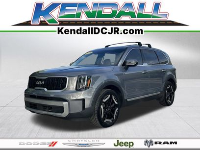 Used 2023 Kia Telluride EX w/ EX Captain's Chair Package