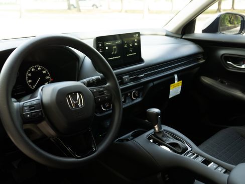 Certified 2026 Honda HR-V LX image 16