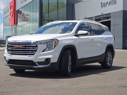 Used 2024 GMC Terrain SLT FWD image 13