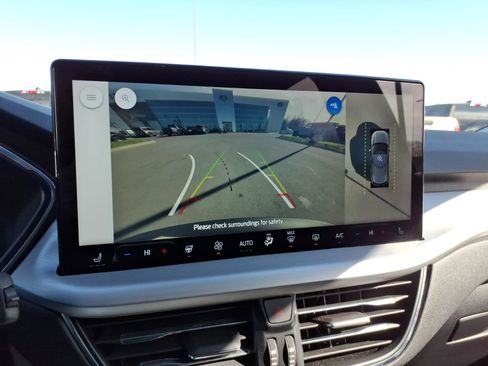 Used 2023 Ford Escape Platinum image 22