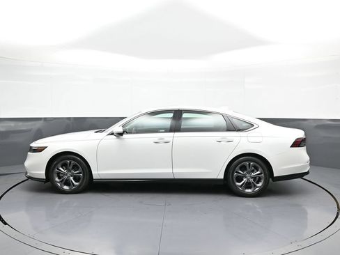 Used 2023 Honda Accord EX image 9