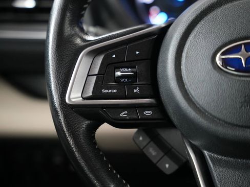 Used 2022 Subaru Ascent Limited image 11