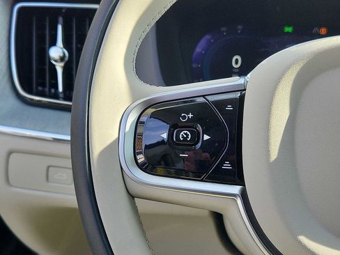 Used 2025 Volvo XC60 T8 Plus w/ Protection Package Premier image 20