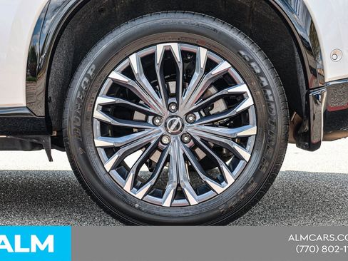 Used 2025 Nissan Rogue Platinum w/ Tech Package image 17