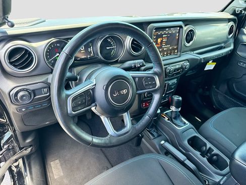 Certified 2023 Jeep Wrangler Unlimited Rubicon 4xe w/ Steel Bumper Group AWD/4WD image 10