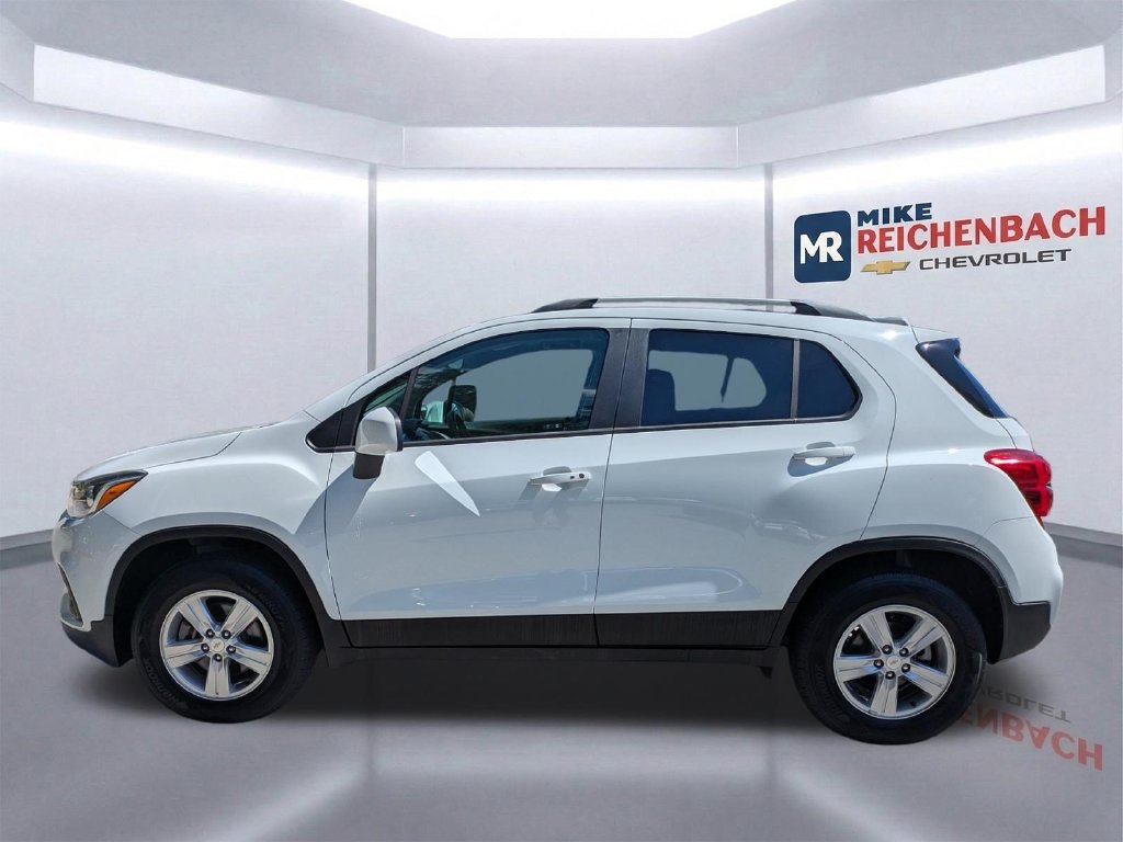 Used 2022 Chevrolet Trax LT w/ LT Convenience Package AWD/4WD image 7