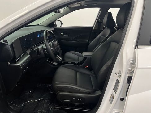 Used 2024 Hyundai Kona Limited AWD/4WD image 12