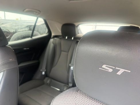 Used 2023 Buick Envision Preferred w/ Sport Touring Package AWD/4WD image 12