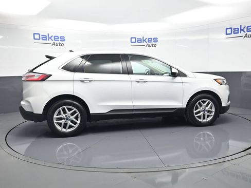Used 2021 Ford Edge SEL AWD/4WD image 9