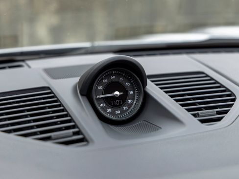 Certified 2025 Porsche 911 Carrera RWD image 34