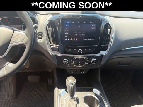 Used 2020 Chevrolet Traverse LT w/ LT Premium Package AWD/4WD image 12
