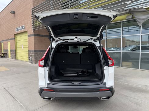 Used 2025 Honda CR-V Sport Touring image 40
