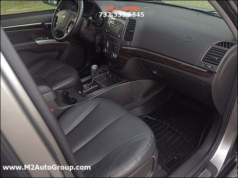 Used 2011 Hyundai Santa Fe Limited image 9