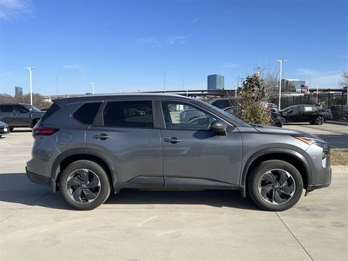 Certified 2024 Nissan Rogue SV w/ SV Premium Package image 3