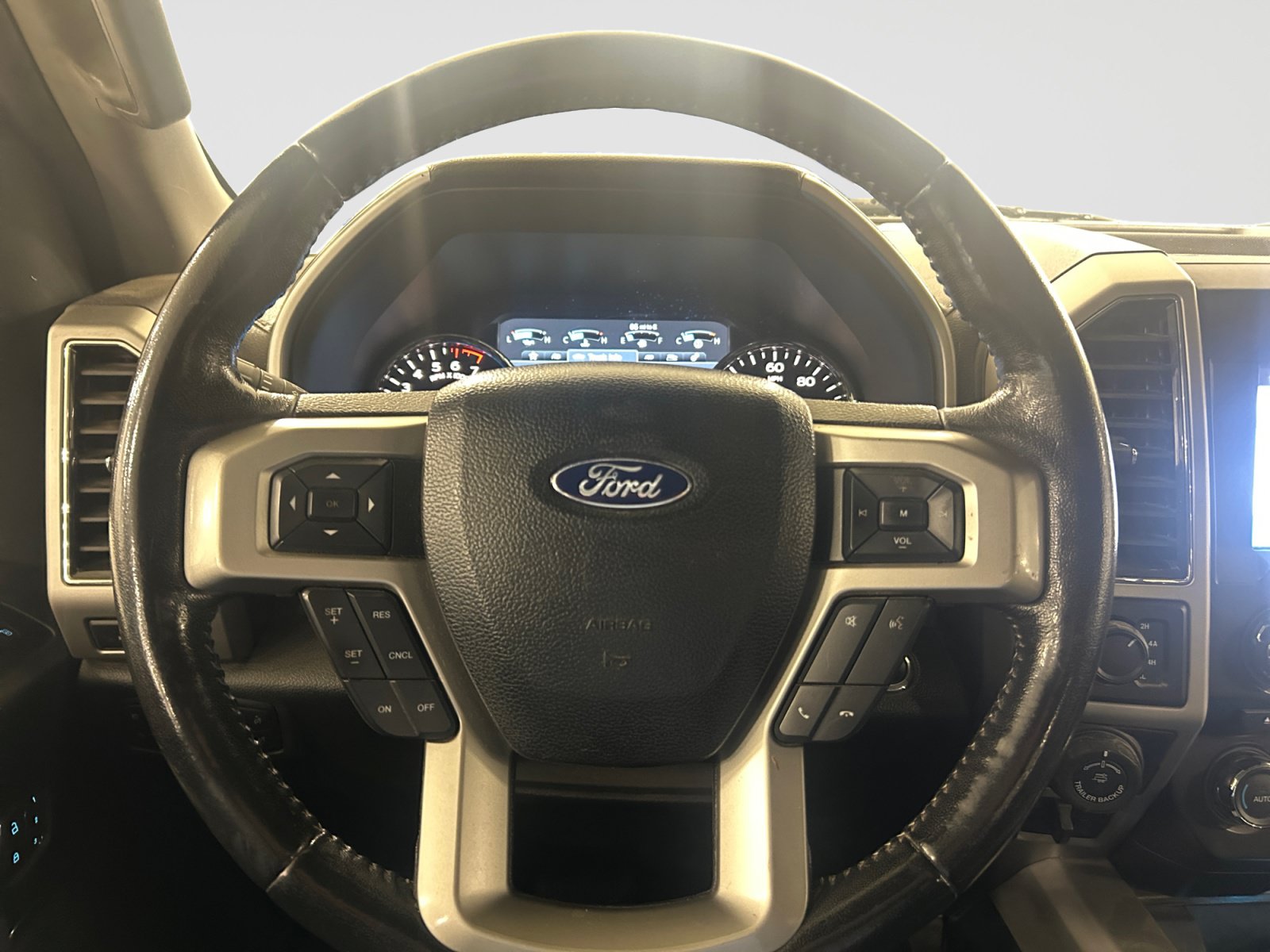 Used 2018 Ford F150 Lariat AWD/4WD image 19