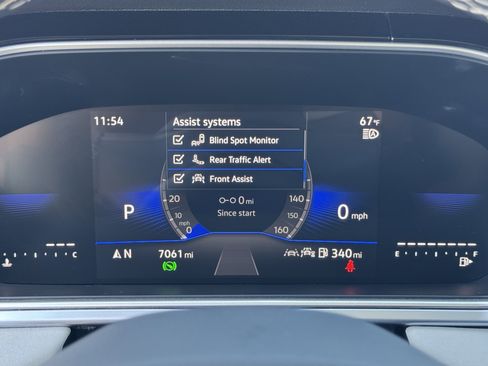 Used 2025 Volkswagen Taos SE image 24