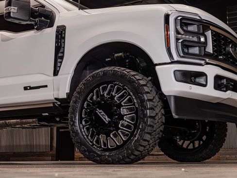 Used 2026 Ford F350 Platinum AWD/4WD image 15