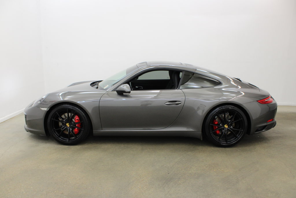 Used 2018 Porsche 911 Carrera S RWD image 2