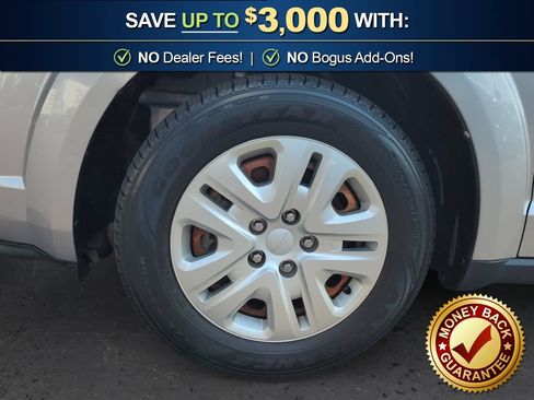 Used 2019 Dodge Journey SE FWD image 13