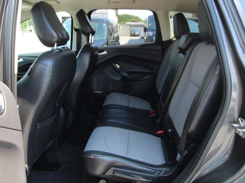 Used 2018 Ford Escape SE w/ SE Sport Appearance Package AWD/4WD image 11
