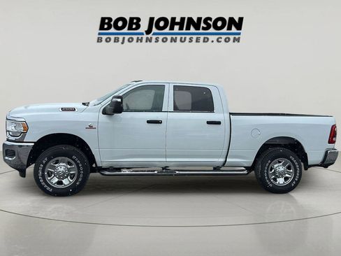 Used 2024 RAM 2500 Tradesman w/ Chrome Appearance Group image 4