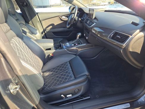 Used 2017 Audi S7 Prestige w/ S7 Sport Package image 11