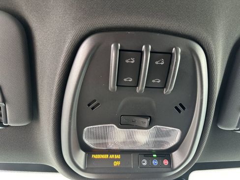 New 2025 Buick Envista Avenir image 25