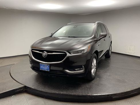 Used 2018 Buick Enclave Premium w/ Trailering Package AWD/4WD image 3