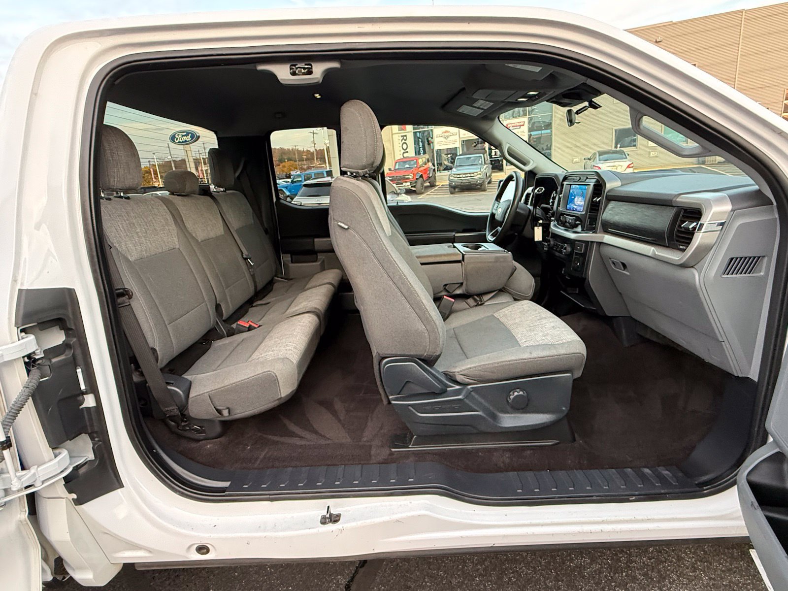 Used 2021 Ford F150 XLT AWD/4WD image 16