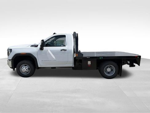 New 2026 GMC Sierra 3500 Pro AWD/4WD image 4