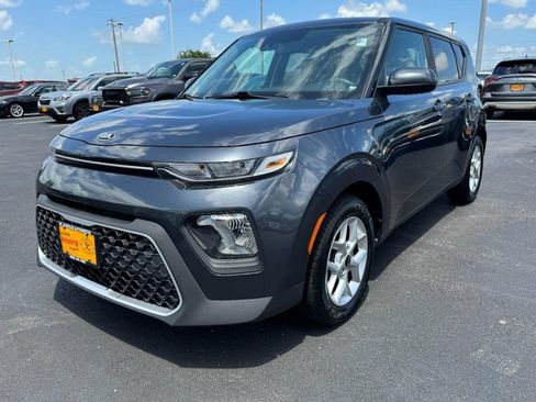 Used 2020 Kia Soul S FWD image 8