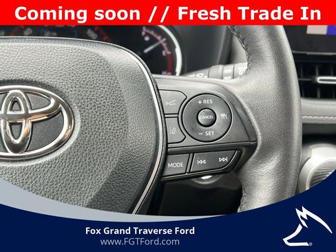Used 2024 Toyota RAV4 XLE Premium w/ Weather Package AWD/4WD image 17